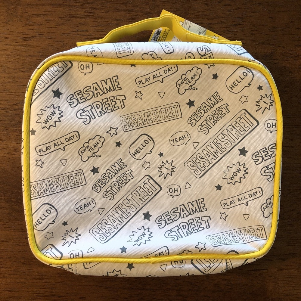 Wet N Wild Sesame Street Makeup Bag, Makeup Sponge & Case Set LIMITED EDITION - Picture 5 of 16